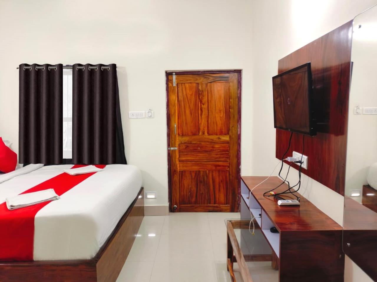 Hotel Sea Gold Purî Extérieur photo